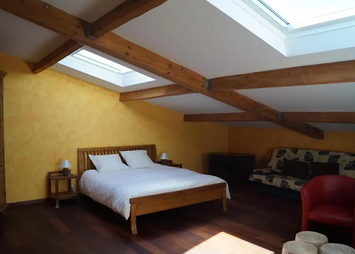 Nocleg ze śniadaniem Chateau Le Livey Saint-Pierre-d'Aurillac