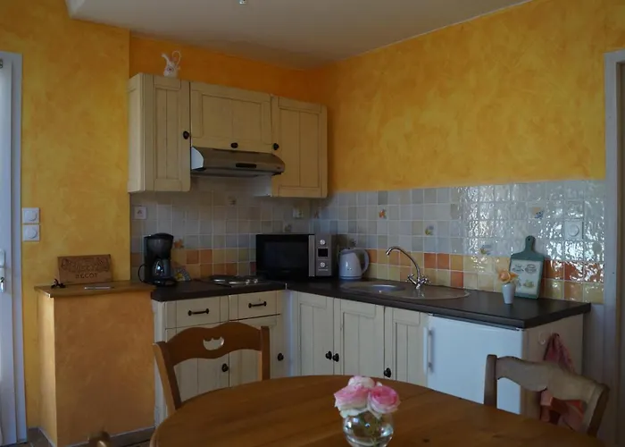 Chateau Le Livey Nocleg ze śniadaniem 3*